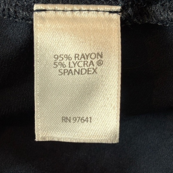 J.Jill Wearever V Neck Floral Tunic Boho Navy Blue Shirred Size Medium tall MT - Picture 12 of 16